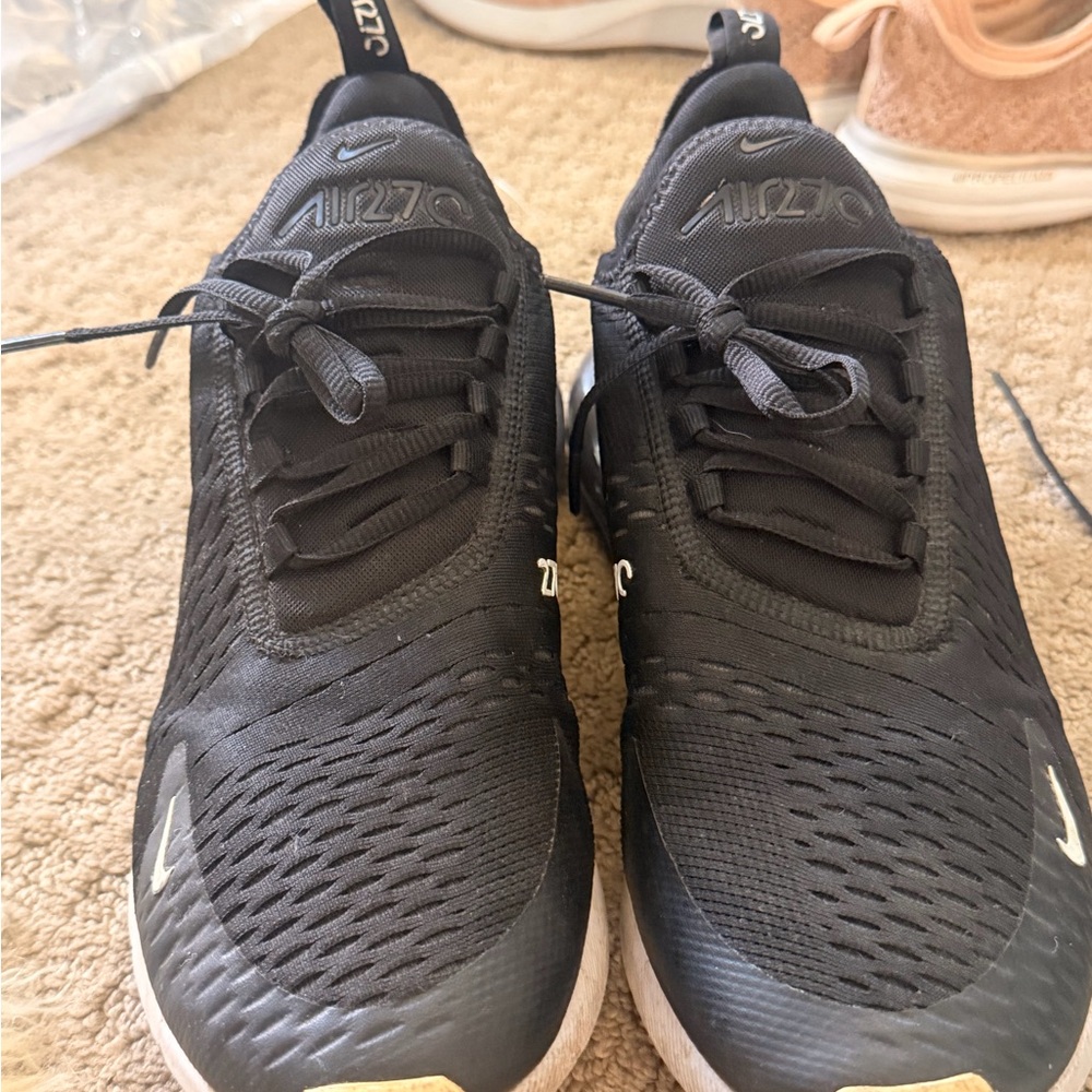 Nike Air270 Black Sneakers - Picture 2 of 7